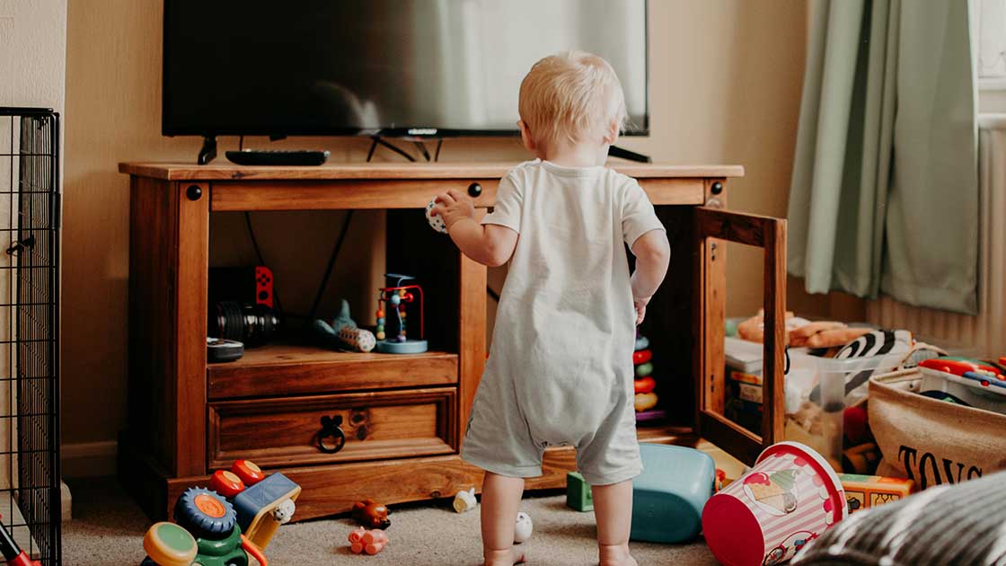 優雅沒有找上我:在狼狽與愛之間,找到屬於自己的母親節奏 優雅沒有找上我:在狼狽與愛之間,找到屬於自己的母親節奏