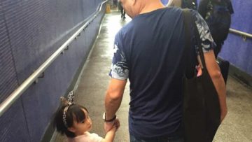 內心是著緊爸爸，可是一句對不起，女兒始終沒說出口