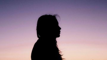 工人姐姐打孩子