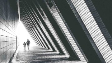 向孩子解釋社會大事