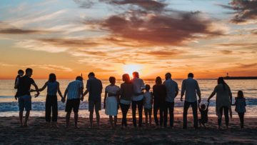 大家族聚會親戚_web