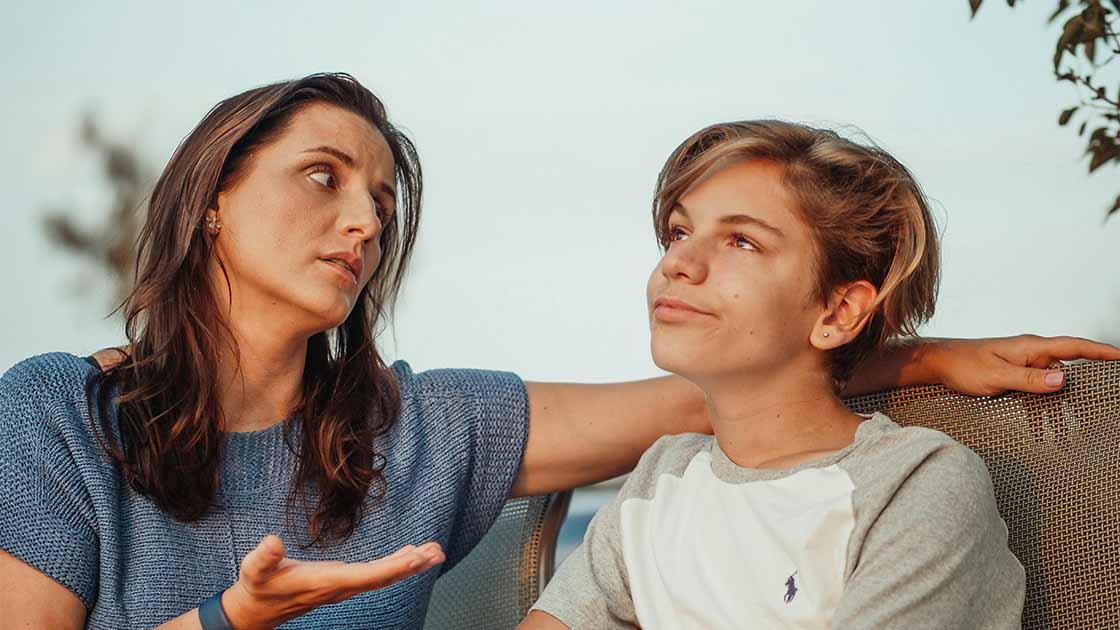 搭膊頭都有錯?而我不知道青春期孩子在想什麼 搭膊頭都有錯?而我不知道青春期孩子在想什麼