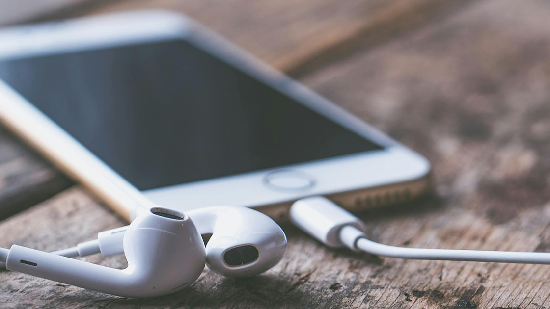 2025年過得很糟?中年父母的減法生活練習:「放手」換來的另一種獲得 2025年過得很糟?中年父母的減法生活練習:「放手」換來的另一種獲得