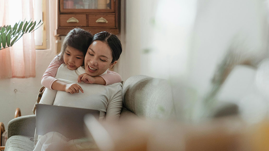 8年後,我終於由狼狽母親踏上優雅媽媽之路 8年後,我終於由狼狽母親踏上優雅媽媽之路