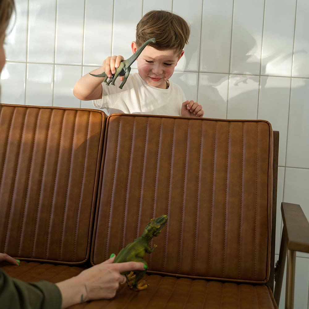 害羞不是沒禮貌:給孩子時間,我們一起學會打招呼 打招呼